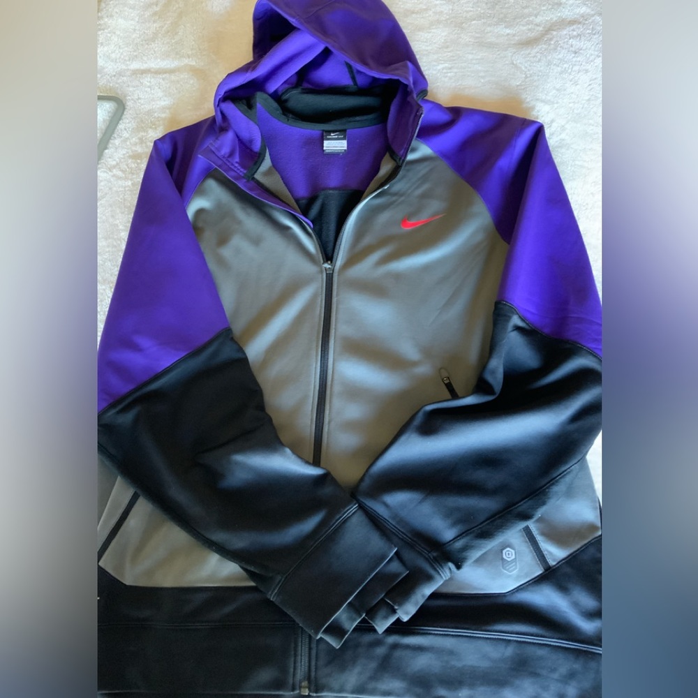 Men’s Nike Therma Fit Hoodie Zip Up Purple / Black / Gray- Size XXL